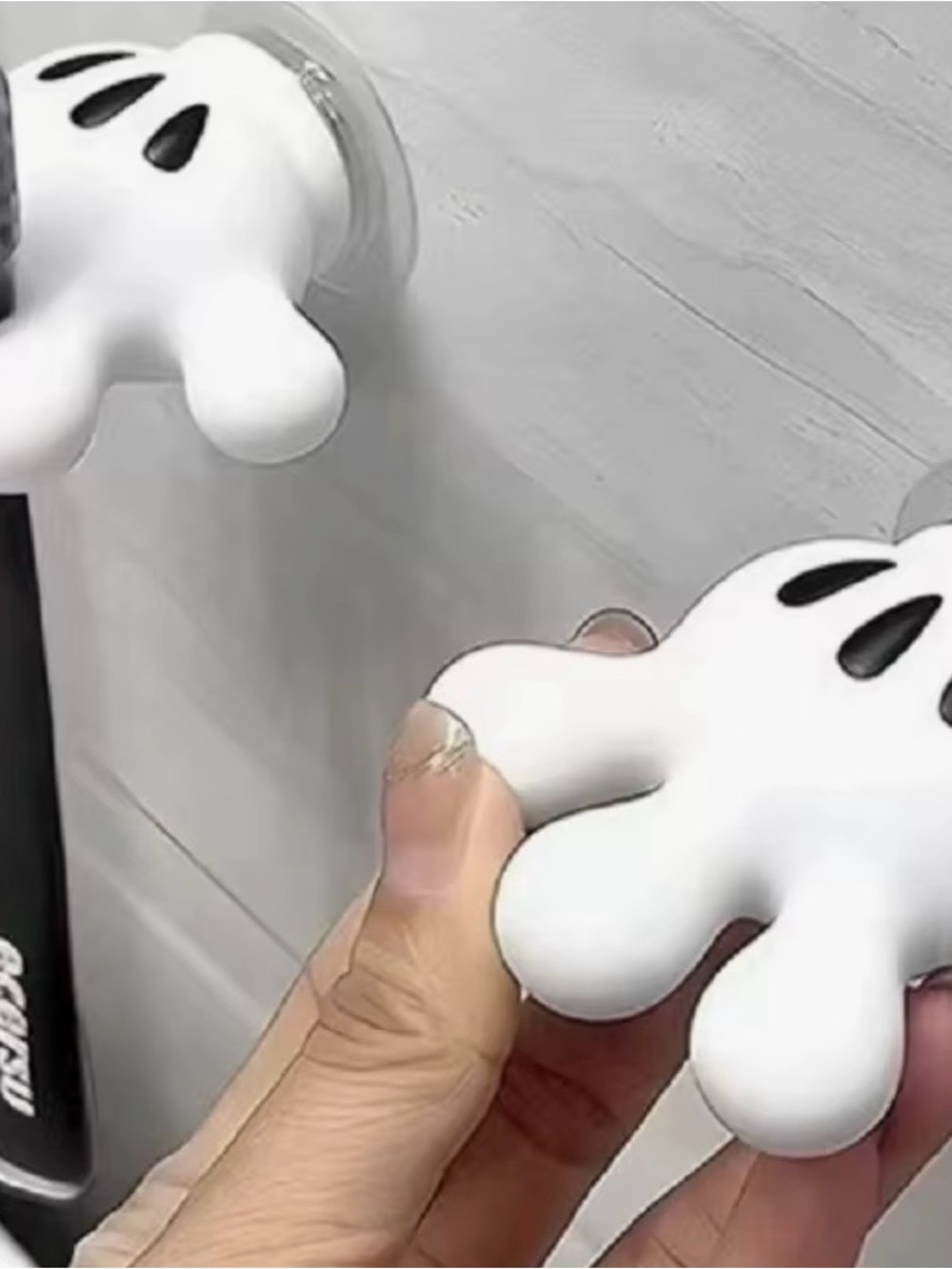 White Mickey Cartoon Glove Toothbrush Holder